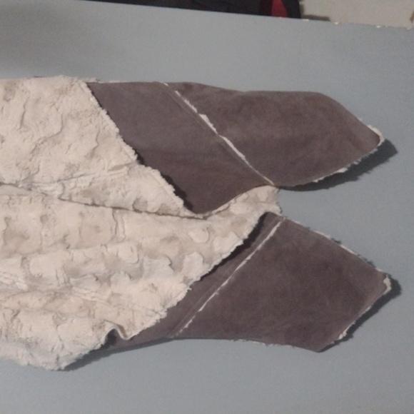 Altr’d State Womens M Fur Lined Suede Tan White Open Front Vest With Pockets - Picture 3 of 8